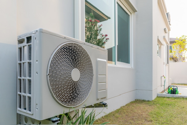 Does Turning the Thermostat On and Off Save Money?